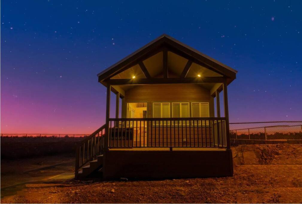 Holiday home 037 Tiny Nr Grand Canyon South Rim Sleeps 8 *