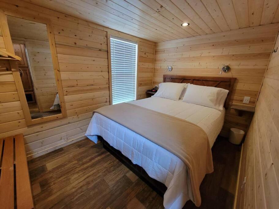 Holiday home 037 Tiny Nr Grand Canyon South Rim Sleeps 8 Valle